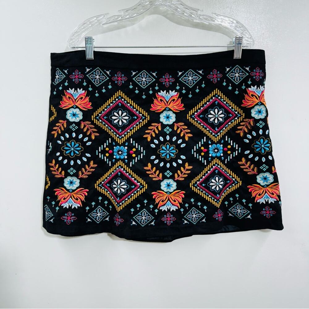 Savanna Jane Womens‎ Mini Skirt Black Embroidered Boho Size 1X